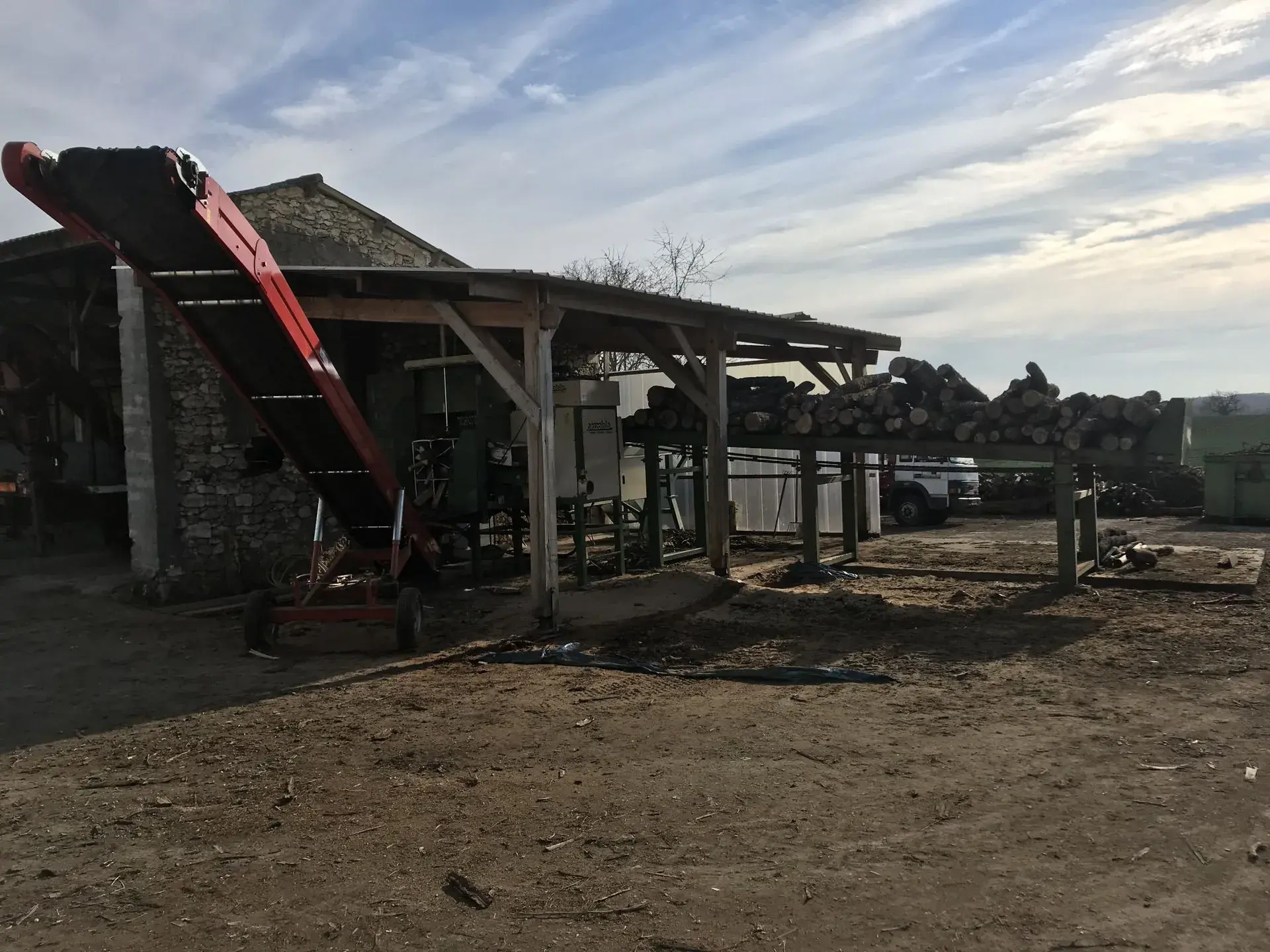 Roman Bois  Bois de chauffage et exploitation forestière