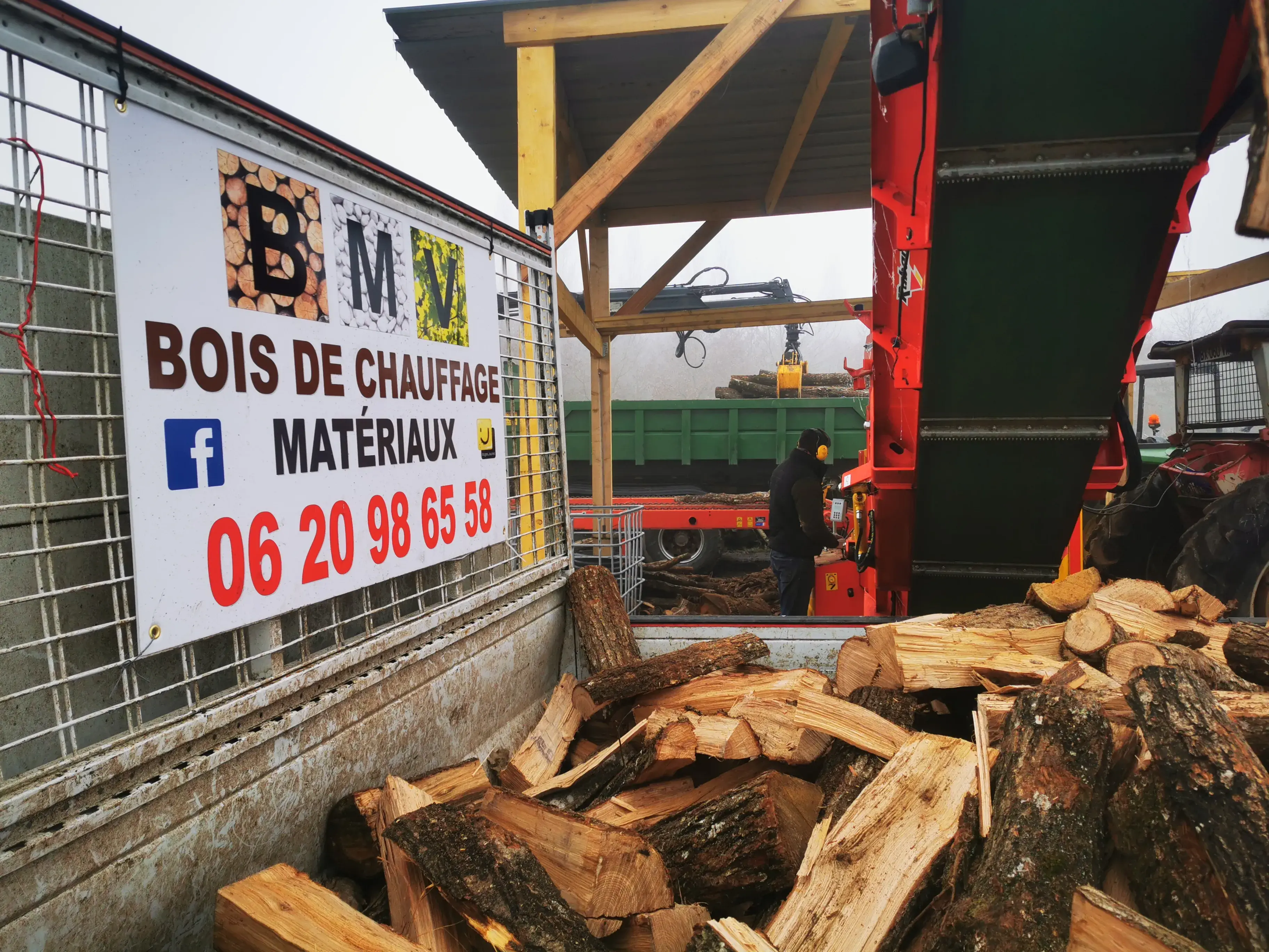 BMV Magasin bois de chauffage sec et matériaux  vente et livraison bois Sarthe 72 LeMans Ballé GrezEnBouère Morannes