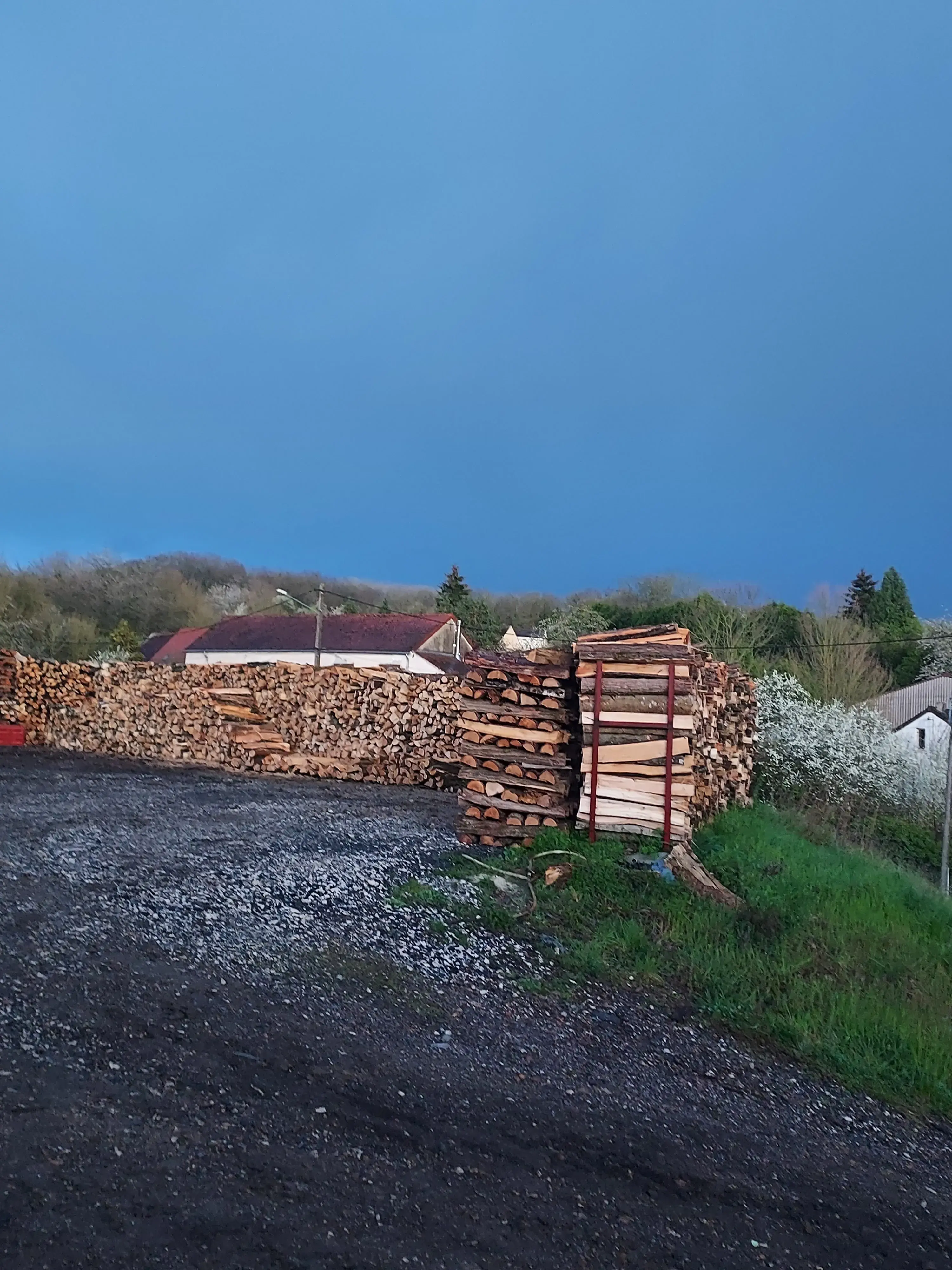 Denis bois de chauffage et multiservices